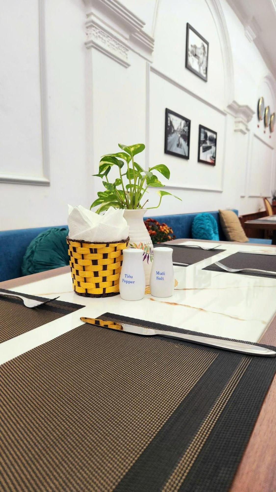 The Ambery Hanoi Boutique Hotel & Travel Bagian luar foto