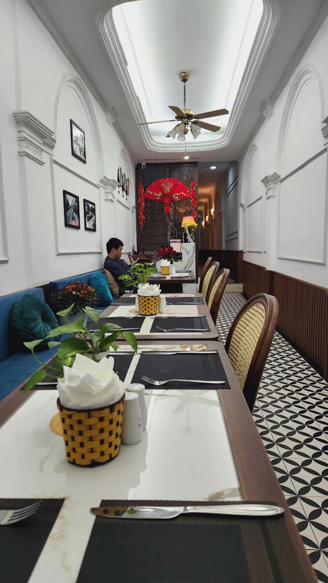 The Ambery Hanoi Boutique Hotel & Travel Bagian luar foto