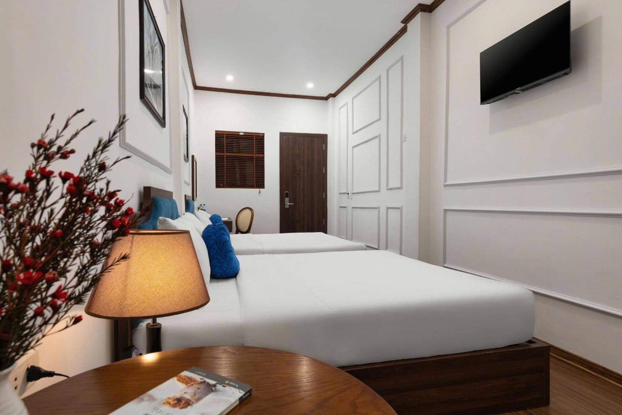 The Ambery Hanoi Boutique Hotel & Travel Bagian luar foto
